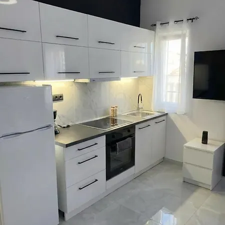 Mediterranean Port Apartmán *